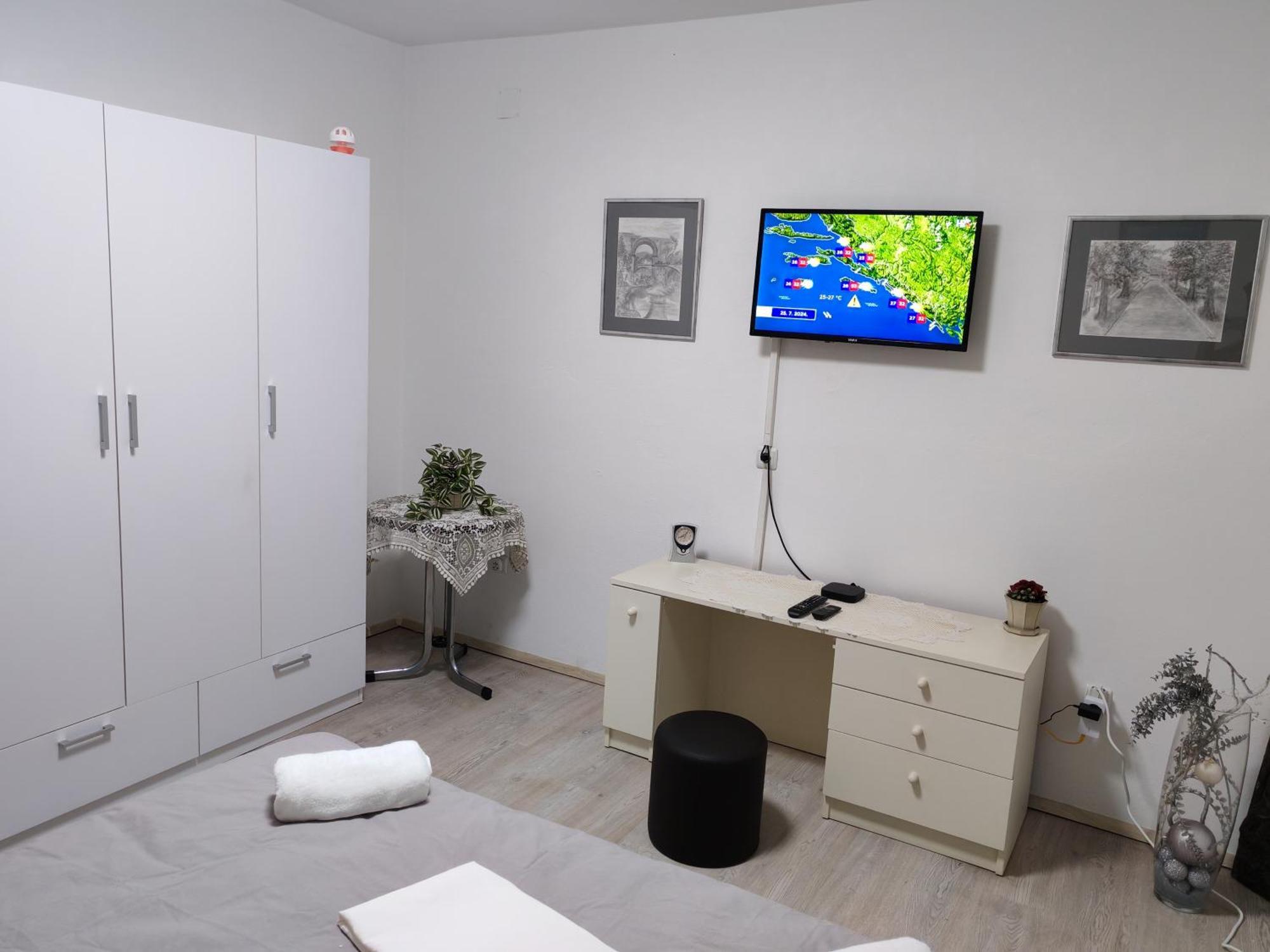 Apartman Ivana คาร์โลวัตส์ ภายนอก รูปภาพ