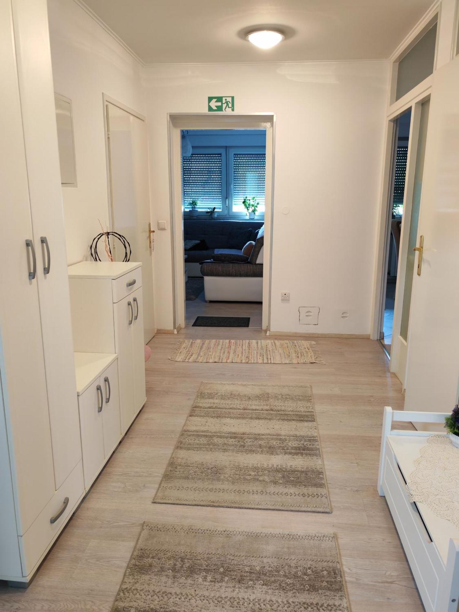 Apartman Ivana คาร์โลวัตส์ ภายนอก รูปภาพ